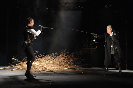 FOTO: Martin Stránský a Pavel Pavlovský v Shakespearově Macbethovi (DJKT, 2011)