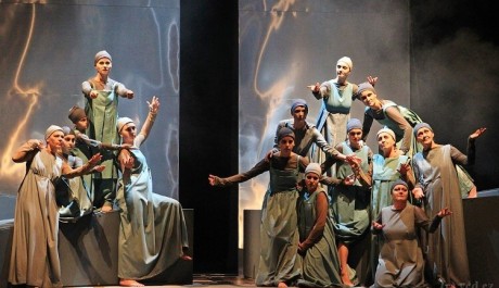 FOTO: Sbor zajatých trójských žen