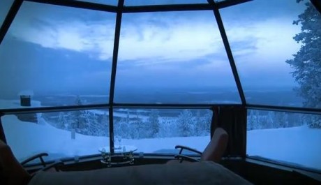 FOTO: Pohled z prosklen&eacute;ho a vyhř&iacute;van&eacute;ho igl&uacute;