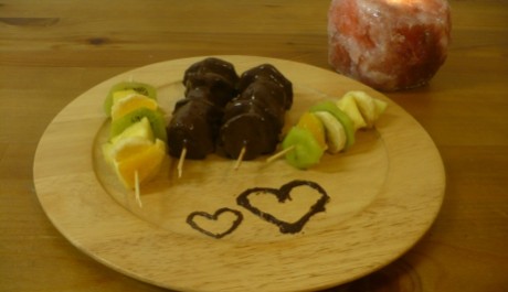 FOTO: Ovocné špízy v čokoládě