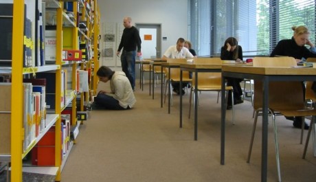 FOTO: Knihovna