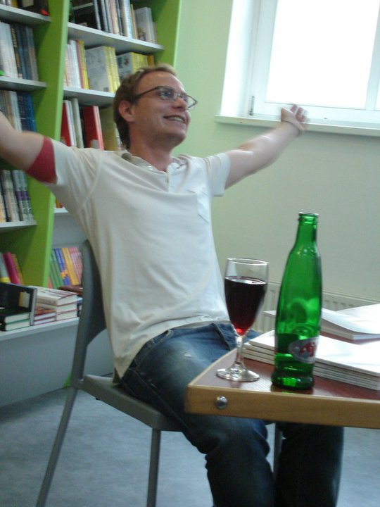FOTO: Jan Těsnohlídek na svém autorském čtení v Brně
