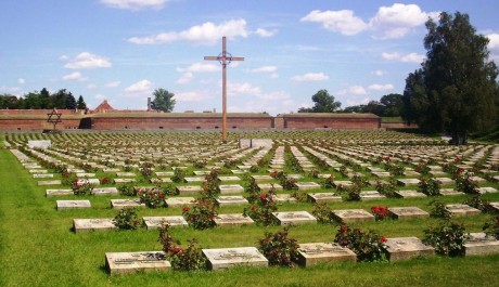 FOTO: pamatnik terezin