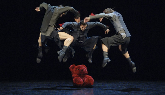 FOTO: A Little Extreme