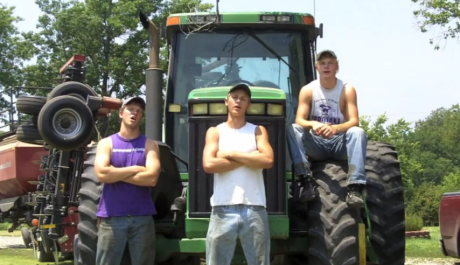 Farmáři parodují LMFAO