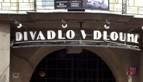 FOTO: Divadlo v Dlouhé