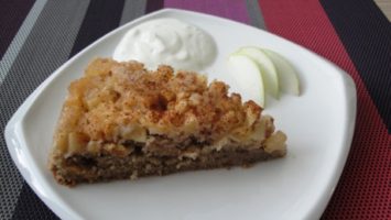 FOTO: Obrácený jablečný koláč s vůní skořice