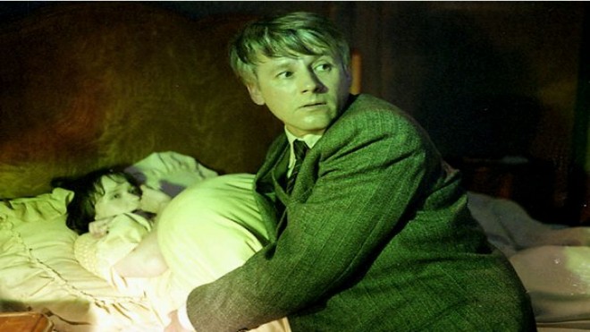 Havlíčkův román Neviditelný zfilmoval v roce 1988 Jiří Svoboda pod názvem Prokletí domu Hajnů, Zdroj: Bonton