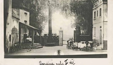 Foto: Gazdina roba na prknech Národního divadla