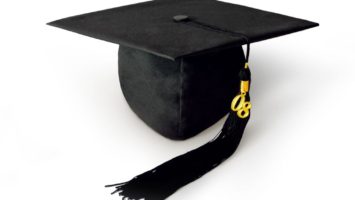 FOTO: Graduation cap