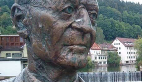 FOTO: Socha Hermanna Hesseho.