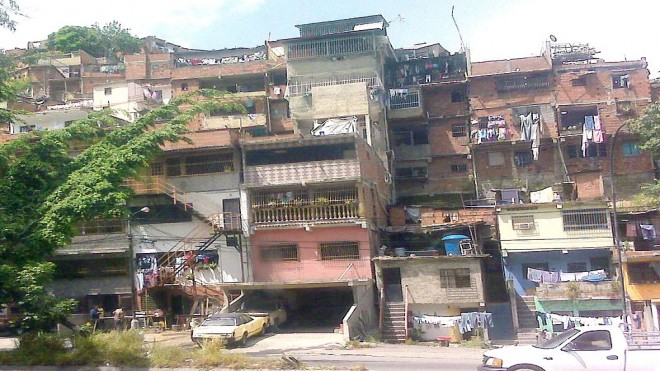 Chudinská čtvrť Barrio, Zdroj: wikimedia.org