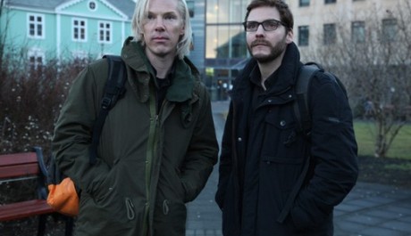 Benedict Cumberbatch a Daniel Brühl ve filmu The Fifth Estate Benedict Cumberbatch a Daniel Brühl ve filmu The Fifth Estate. Zdroj: DreamWorks studio