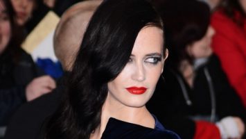 FOTO: Eva Green na premiéře filmu Temné stíny