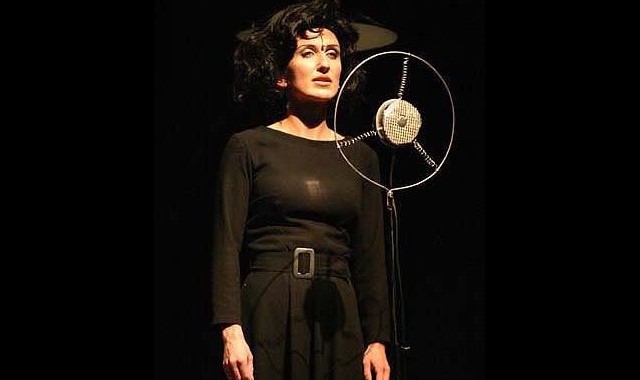 Edith, vrabčák z předměstí_Radka Fišarová_1 FOTO: Edith, vrabčák z předměstí_Radka Fišarová_1