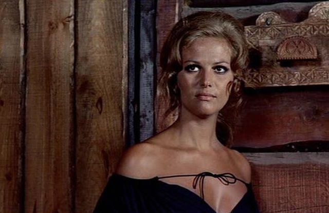 FOTO: Claudia Cardinale ve filmu Tenkrát na západě