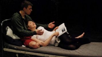 FOTO: Dvacet tisíc stránek, Divadlo Disk