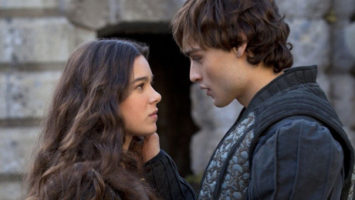FOTO: Romeo a Julie - Hailee Steinfeld a Douglas Booth