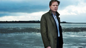FOTO: Blood - Paul Bettany - BBC films