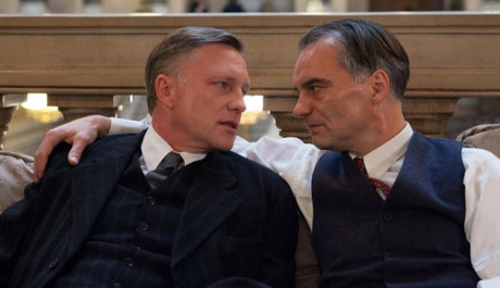 ceske-stoleti-kulka-pro-heydricha