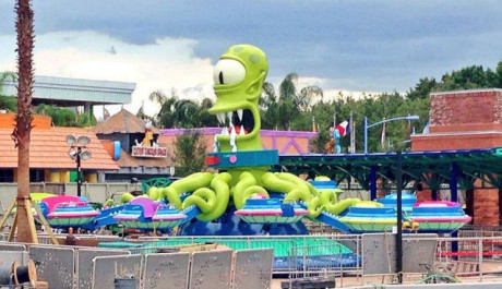 Kang Kodos Twisted N Hurl