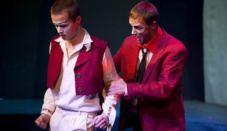 FOTO:Michal Marhold (Masetto) a David Szendiuch (Leporello)