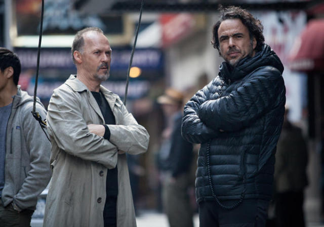 Michael Keaton a Alejandro González Iñárritu při natáčení snímku Birdman. Zdroj: Fox Searchlight Pictures