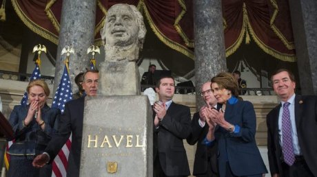Odhalení busty Váckava Havla, USA, Zdroj: www.zahranicnieurozpravy.cz