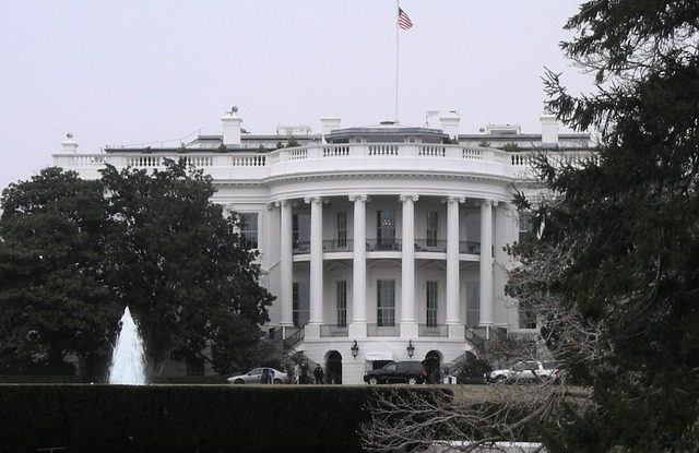 Bílý dům v USA označen na google mapách jako negerský dům