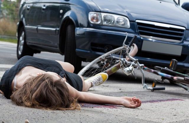 cyklistika_kolo_autonehoda_srazka_dopravni_nehoda