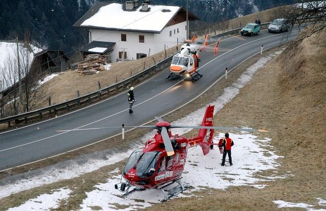 helikoptery_vrtulniky_v_horacha_Italie_nestesti