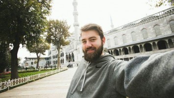 turecko_vousy_vousaty_muz