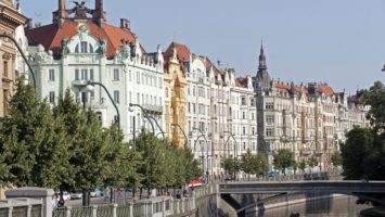 budova_goethe_institutu_praha_masarykovo_nabrezi