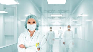 nemocnice_karantena_vedec_laborator_epidemie