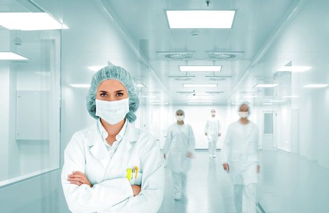 nemocnice_karantena_vedec_laborator_epidemie