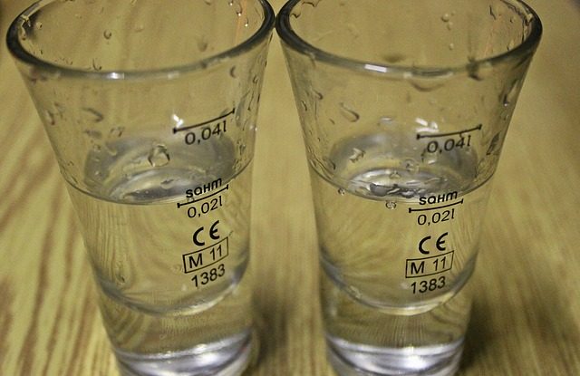Skleničky s potisky obsahují nebezpečné olovo a kadmium