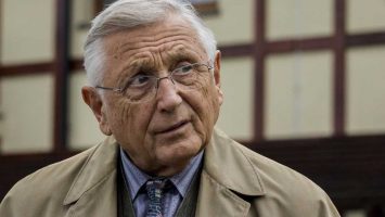 Jiří Menzel, Tlumočník