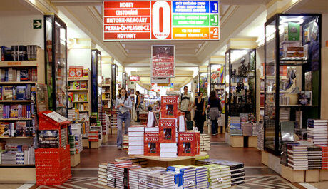 FOTO: Palác knih Luxor