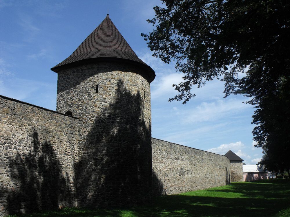 FOTO: Městské hradby
