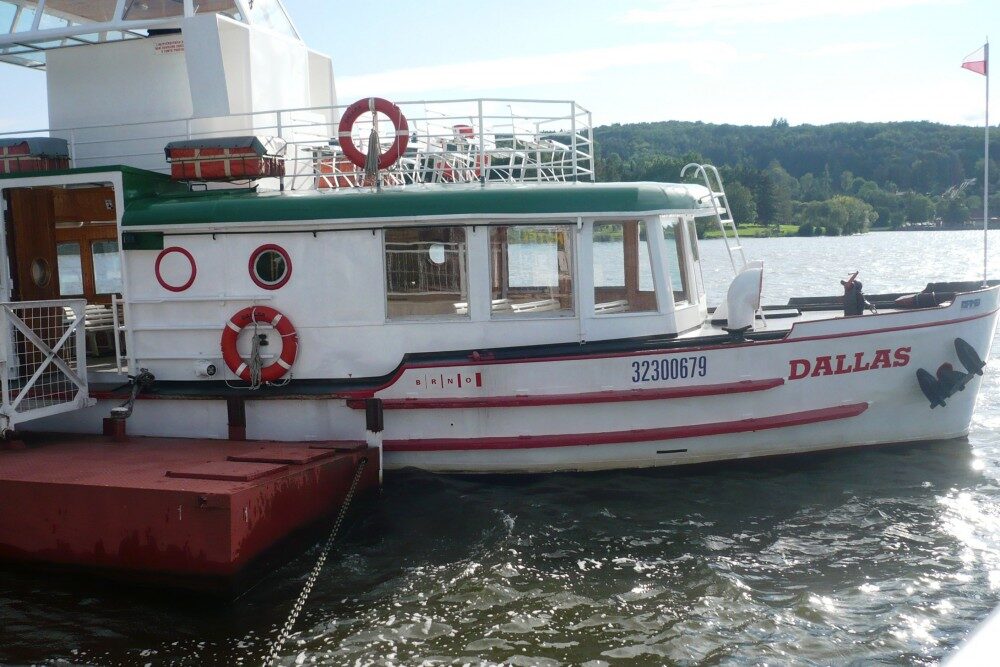 Dallas na přehradě