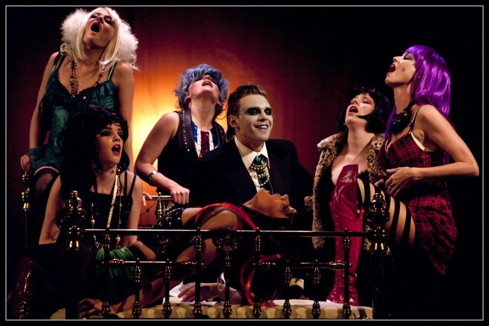 Scéna z činohry Žebrácká opera