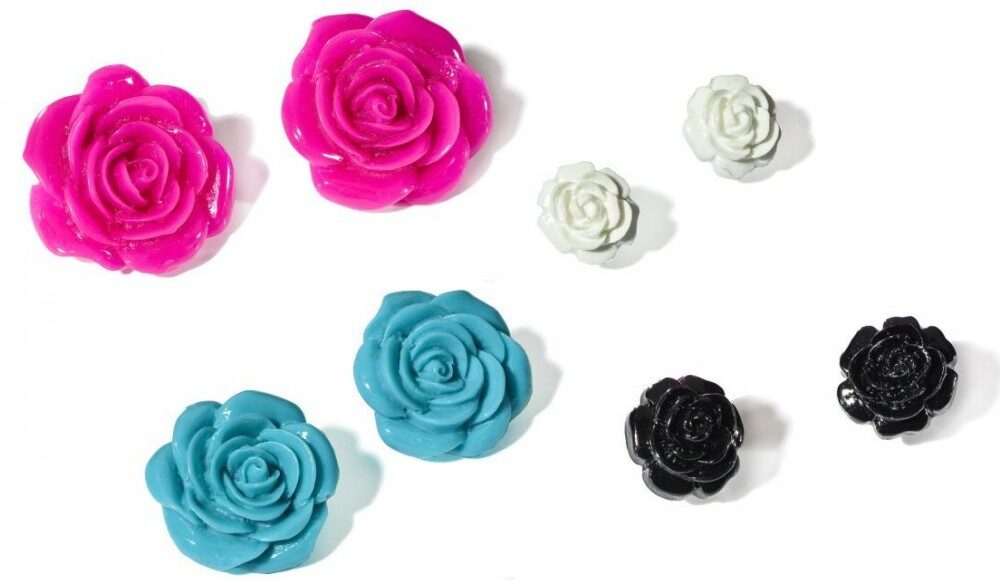 FOTO: Barevné plastové náušnice