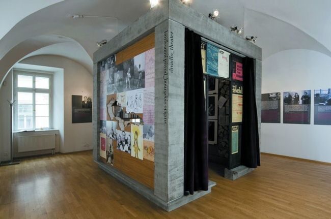 FOTO: Havel v kostce