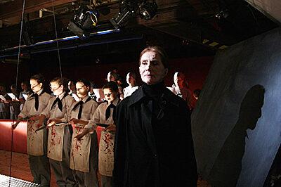 FOTO: Soňa Červená v představení Zítra se bude...