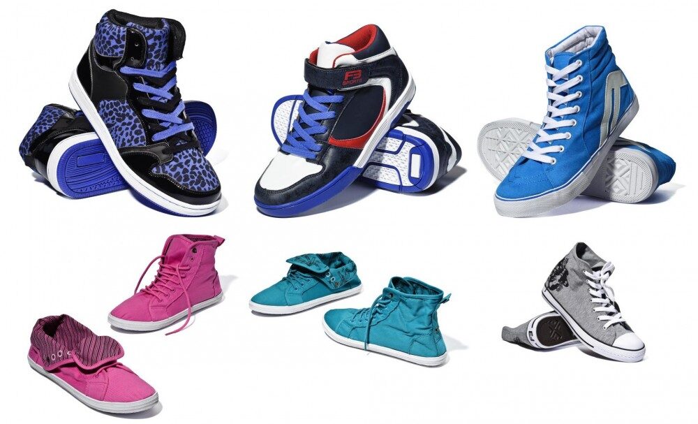 FOTO: Barevné tenisky