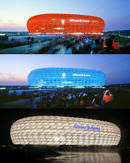 FOTO: Allianz Arena 3 barvy