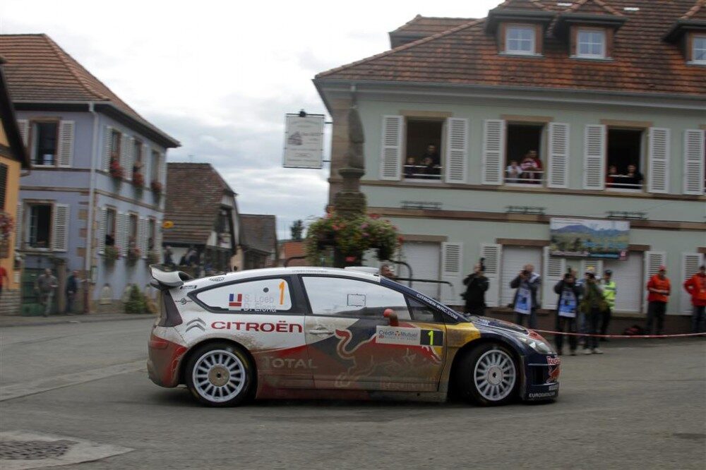 Vítěz závodu a novopečený mistr světa v rally Sebastian Loeb