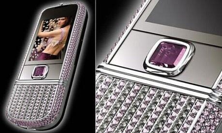 FOTO: Nokia 8800 Arte with pink diamonds
