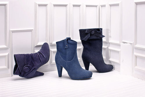 FOTO: Kotníčkové semišové boty