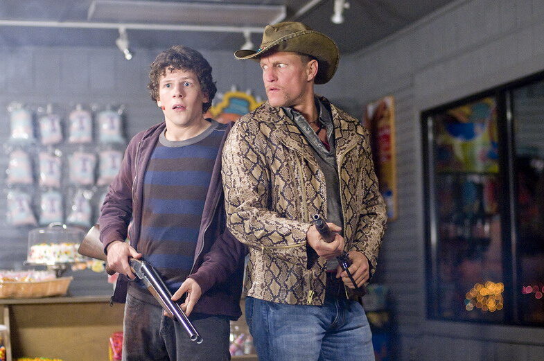 FOTO: Jesse Eisenberg s Woodym Harrelsonem ve filmu Zombieland Zdroj: Falcon